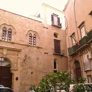 https://beeclaire-guest-house.palermohotels.org